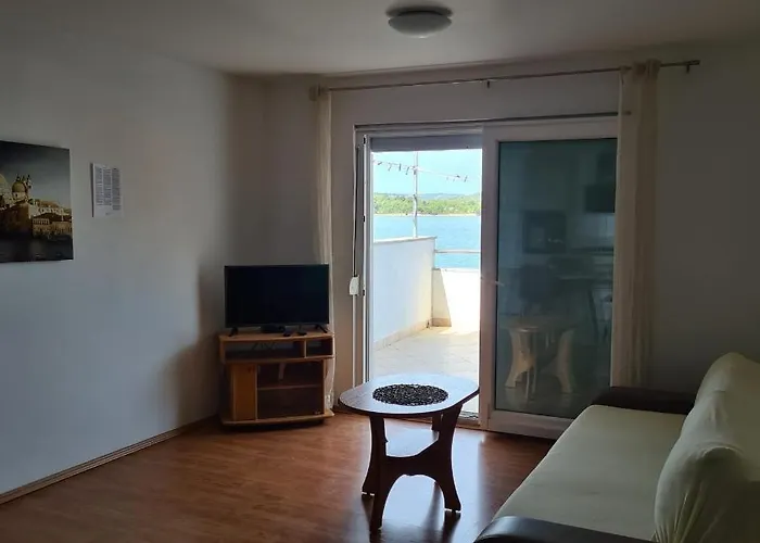 Lord Guest house Pirovac